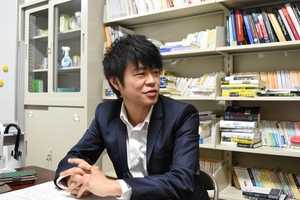 駒澤大学 井上智洋 准教授に聞く、ビジネスパーソンは「AI」をどう学び、活かすべきか?