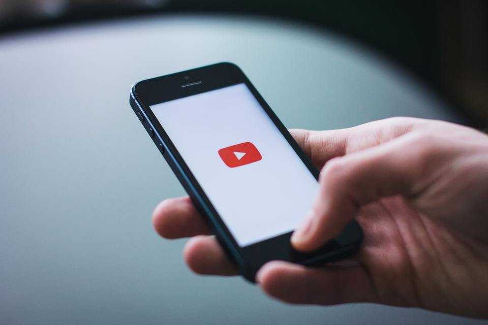 ネット動画利用率は昨年から8ポイント増加、サブスクリプションが牽引―ニールセン