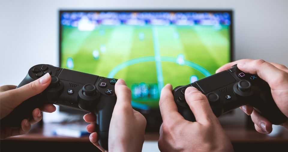 拡大するeスポーツ オリンピック種目入りで注目、金銭事情や楽しみ方も紹介